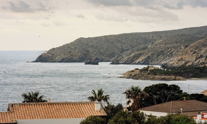 Portlligat Apartment | Precioso Apartamento en Cadaques con Esplendidas Vistas AL MAR y Wifi