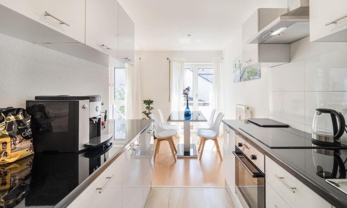 Mannheim City Centre Apartment | Premium 2 room apartment 10 min Uni, 4 min City
