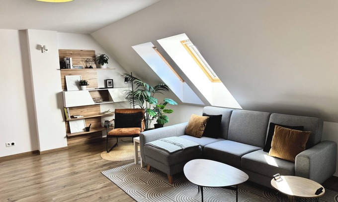Nove Mesto Apartment | Premium Maisonette w/A/C, Private Parking & Green Terrace – Bratislava