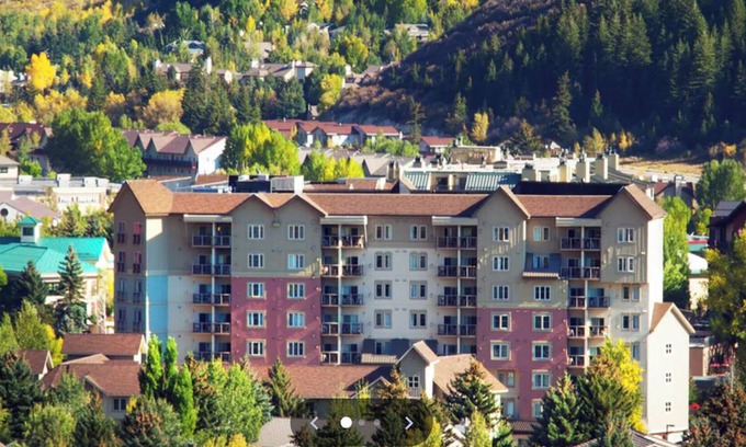 Avon Villa | Premium Ski Week, 2 Bedroom Lock off, 10 min Shuttle to Beaver Creek Mtn at site
