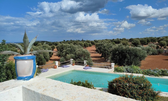 Fasano Villa | Prestigious Masseria with large panoramic swimming pool in Savelletri