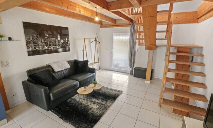 Cournillens Apartment | Pretty duplex with pool