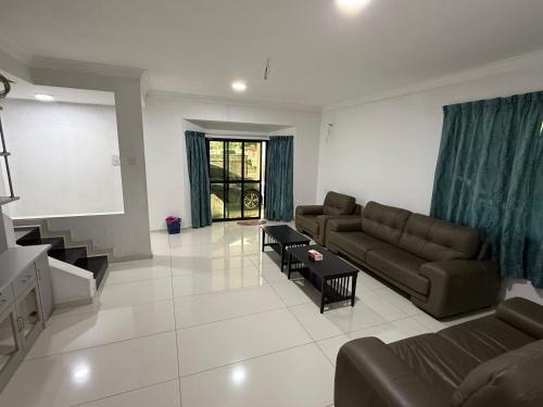 Ranau House | Pretty's home