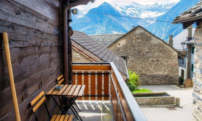 Sobrio Cabin | Pretty Typical mountain house in Faido (BAITA DAL GAT)