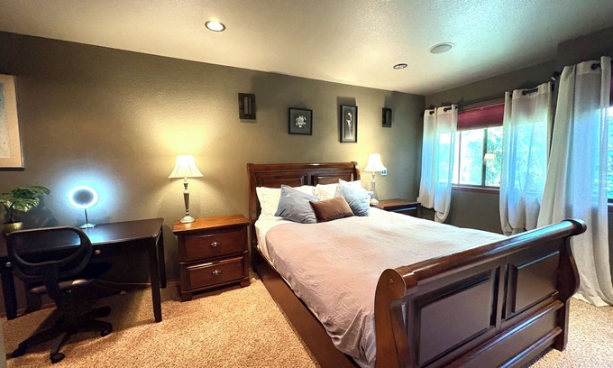 Northwest Bellevue Condo | Prime 2BR Condo in Downtown Bellevue