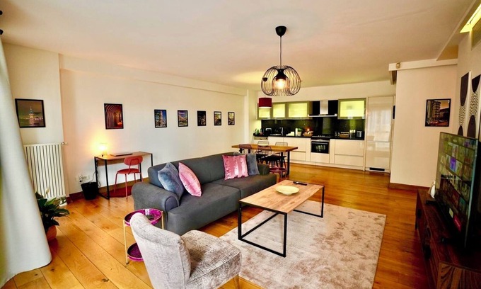 Kabatas Apartment | Prime location explore İstanbul on foot