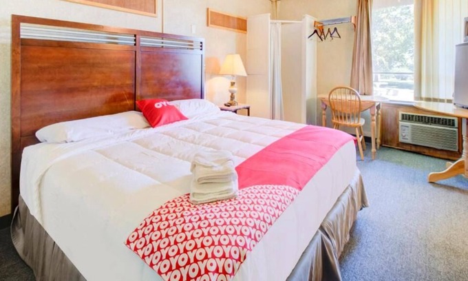 Drumright House | Prime Location! Free Parking Onsite, Close to Oklahoma Botanical Garden