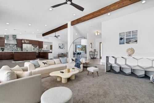 McNeil Estates House | Prime Location! Hidden Oasis 4 BR 10 min to Strip