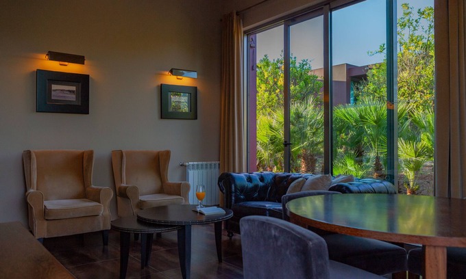 Ponte de Sor House | Prime Location on the Harbor! Pet-friendly 2BR Villa with Kitchen, Private Pool!