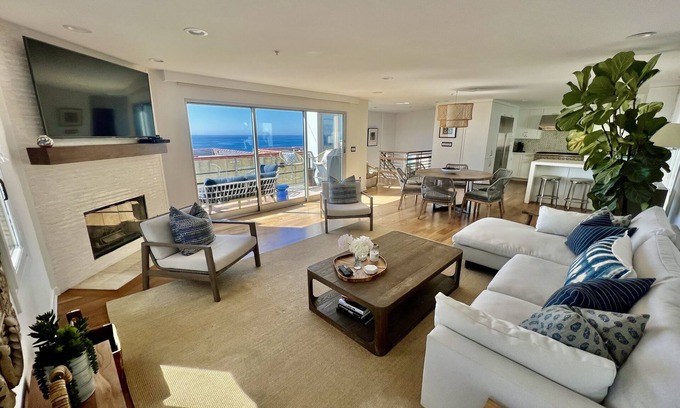 Gas Lamp Section House | Prime Manhattan Beach Location, Blocks from Beach, Panoramic View Home