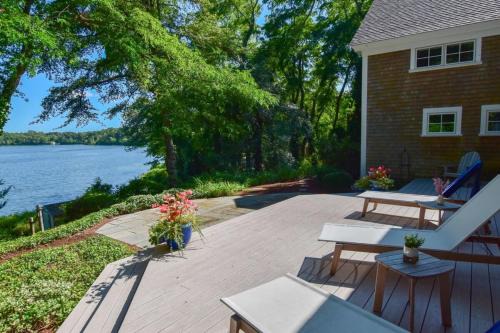 Orleans House | Pristine waterfront oasis plus game room jacuzzi and home office
