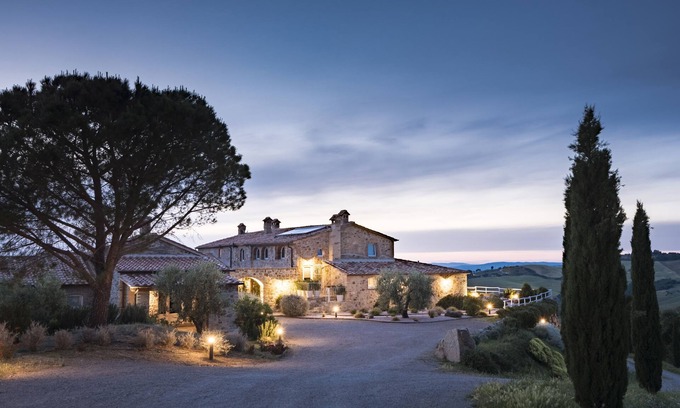Cinigiano Villa | Private Villa with Pool, Garden, Panoramic Terraces - 360° Maremma View