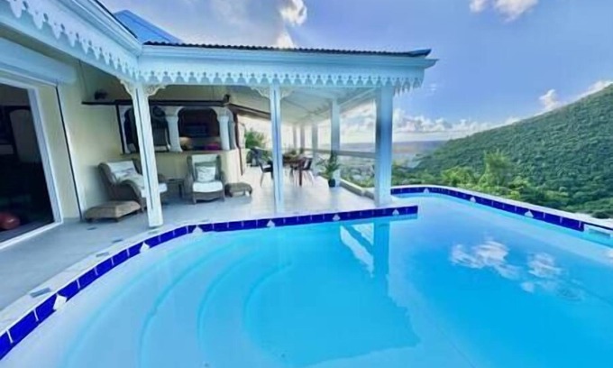 Almond Grove House | Private 3bdr ocean view villa