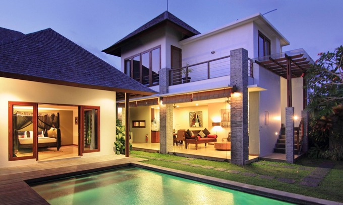 Batu Bolong Villa | Private 7 bedroom villa in heart of Canggu.
