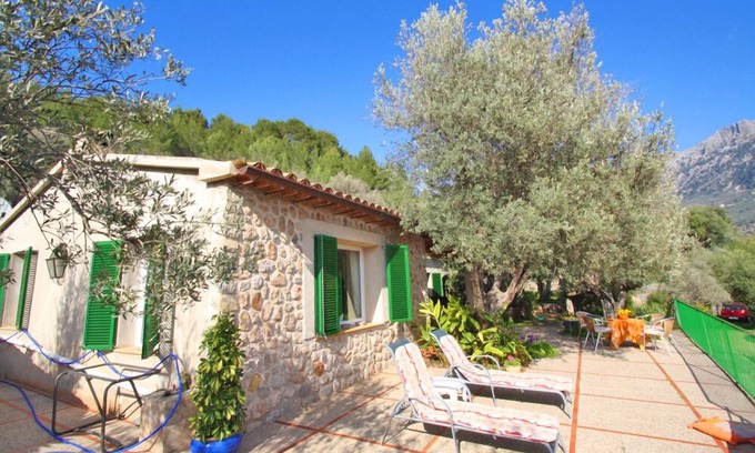 Biniaraix House | Private and peaceful cottage overlooking the mountains in Soller