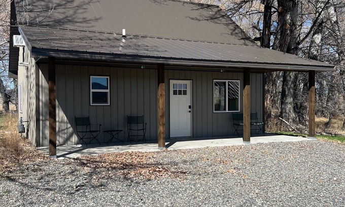 Cody House | Private and quiet, Dry Creek Cabin