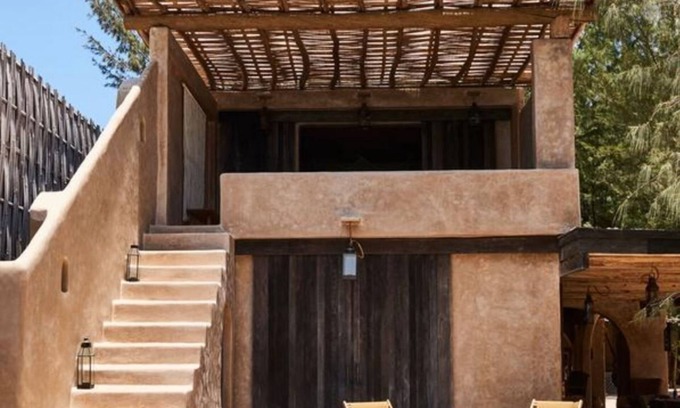 Gili Meno House | Private Beachfront Home in Gili with the Best Snorkeling Spot at Your Doorstep