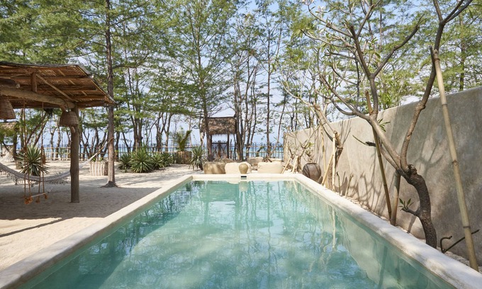 Gili Meno House | Private Beachfront Home in Gili with the Best Snorkeling Spot at Your Doorstep