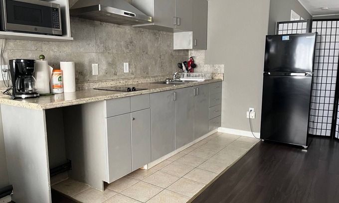 Maple Ridge Apartment | Private & Cute Studio Apartment