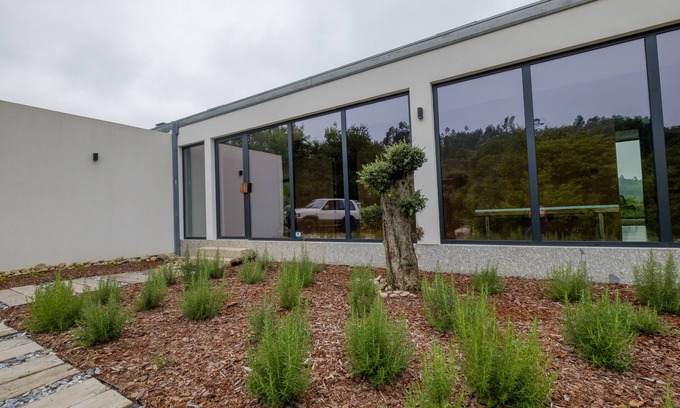 Guilhofrei House | Private Ermal lake & Gerês