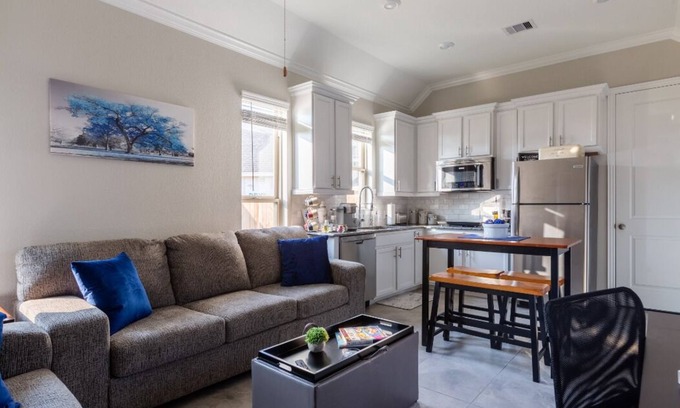 Cypress Apartment | Private Guest Apt with King Bed! and Screaming Fast Internet!