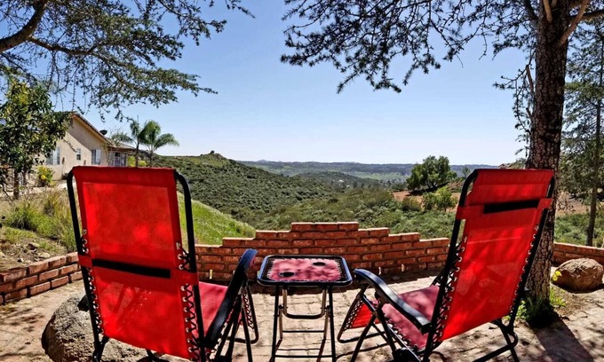 Poway House | Private Guesthouse With Amazing Views