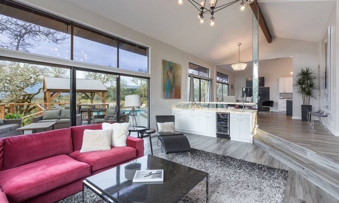 Glen Ellen House | Private Hilltop Vineyard Views! Luxury Home 6 Acres with private Pool & Hot Tub