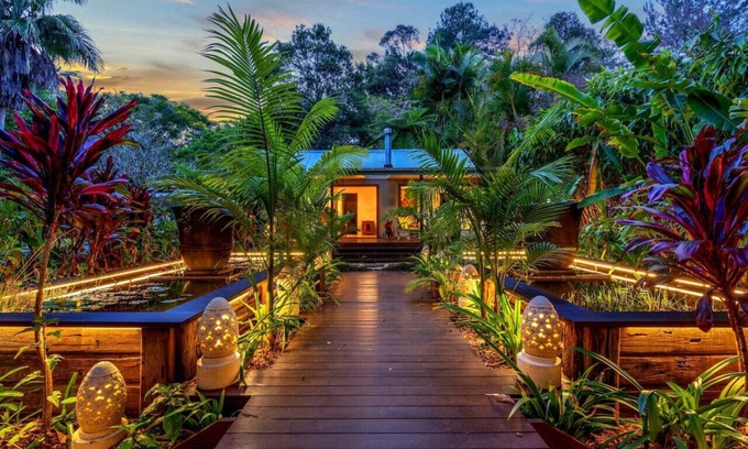 The Pocket House | Private Home In the Pocket Byron