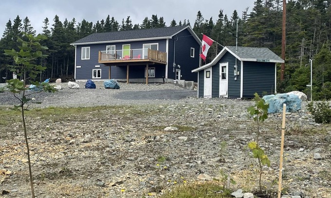 New Harbour House | Private home in the woods with panoramic views off the deck
