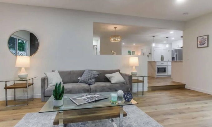 North Clairemont House | Private house 15 minutes to all beaches and landmarks in San Diego!