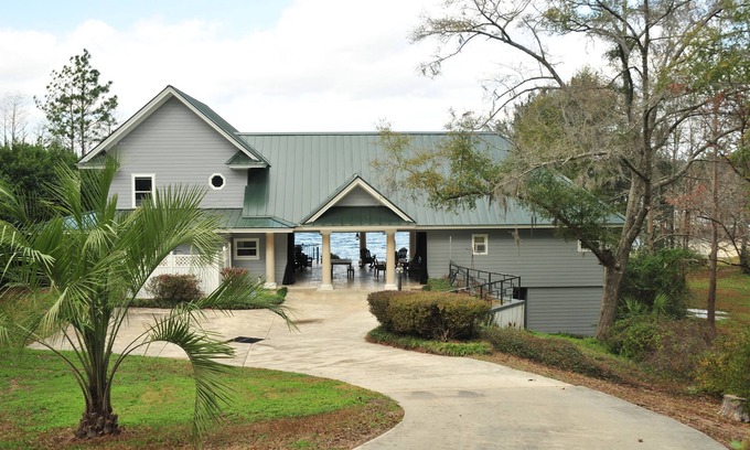 Marianna House | Private Lakefront Home on Compass Lake! Private Dock! Quiet Family Escape
