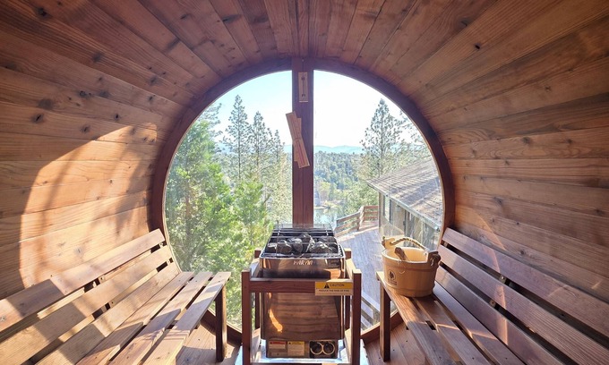 Groveland House | Private Lakeview Yosemite House El Capitan - Panoramic Sauna, HotTub, WiFi & AC