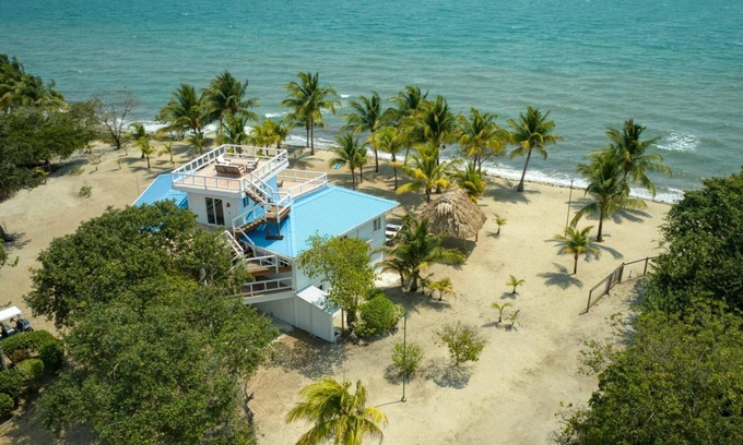 Placencia Apartment | Private Oceanfront 4-Bed Villa w/Pool on Huge Lot