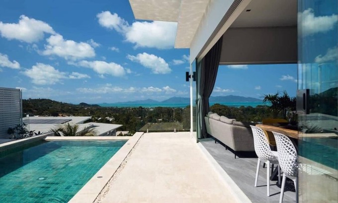 Chaweng City Center Villa | Private Pool & Panorama