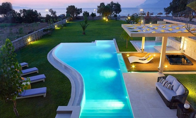 Nopigia Villa | Private peaceful luxury villa with pool and outer jaccuzzi only 20 m from the se