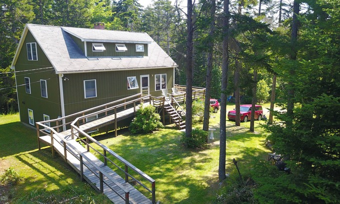 Tenants Harbor House | Private, peaceful cottage in a wooded setting in walking distance to the village
