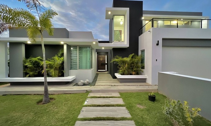 Hatillo Villa | Private Pool, Hydromassage Jacuzzi & short drive away from amazing beaches.