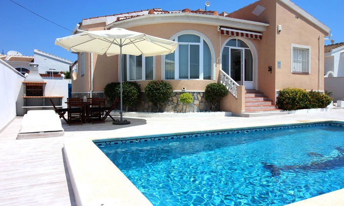 Rojales House | Private Pool Villa - Private Pool Chalet CASA GINER