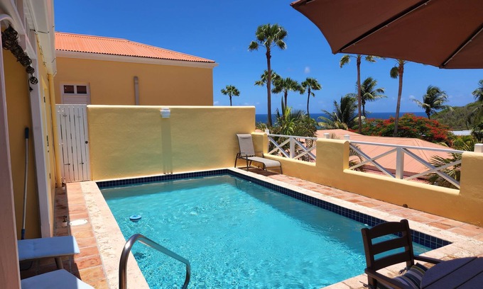 Slob Villa | Private pool with a spectacular ocean view!