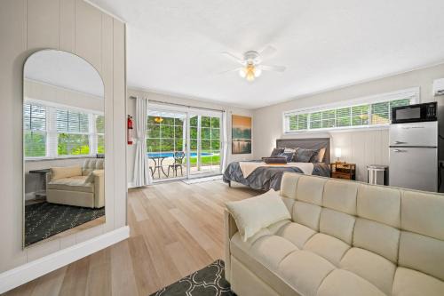 Fort King District Apartment | Private Poolside Guesthouse Suite! Prime Location!