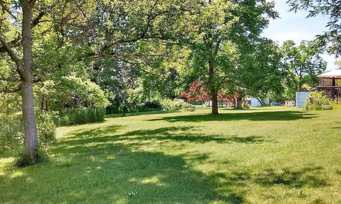 St. Clair House | Private river in the back yard