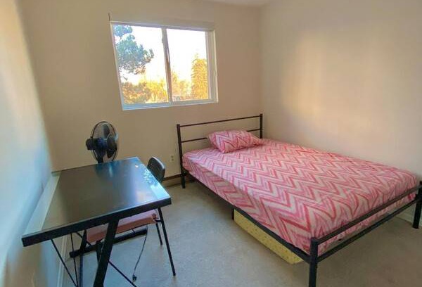 Durham Region Resort | Private room ∙ 1 guest