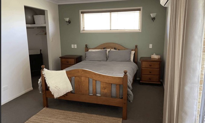 Petrie Resort | Private room ∙ 2 guests