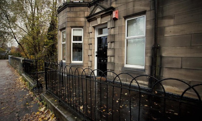 Merchiston House | Private rooms in shared property near Edinburgh city centre