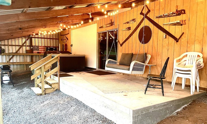 Tahlequah Cabin | Private setting in town with large yard and fire pit! Unique, vintage decor!