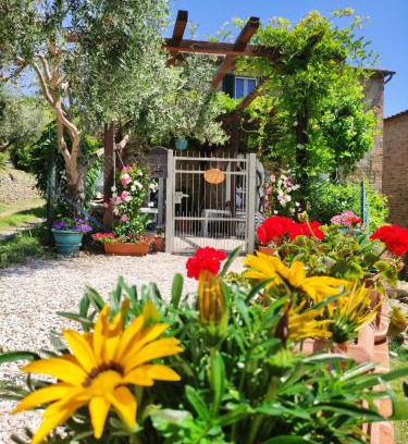 Tuoro sul Trasimeno House | Private Stone Cottage with Starlink & Lake View
