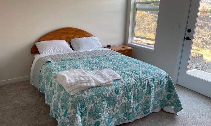 Kamloops House | Private Suite in a Townhouse