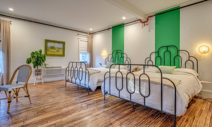 West End House | Private Suite in Historic Austin B&B: Sleeps 5!