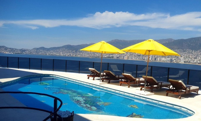 Unta Bruja Villa | Private Villa in Acapulco, secure area, amazing views!
