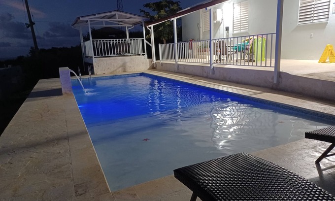 Terranova House | Private Villa, Ocean & Mountain view with Solar Heated Pool.